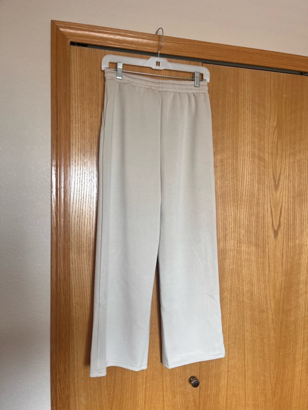 Women's 2-Piece Lounge Set - Cream Wide-Leg Pants - Picture 8 of 10